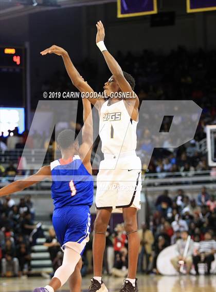 Thumbnail 1 in Greene Central vs. Farmville Central (NCHSAA 2A Regional Round) photogallery.