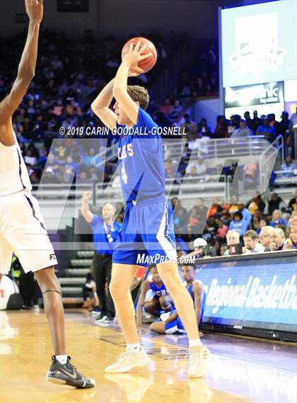 Thumbnail 3 in Greene Central vs. Farmville Central (NCHSAA 2A Regional Round) photogallery.