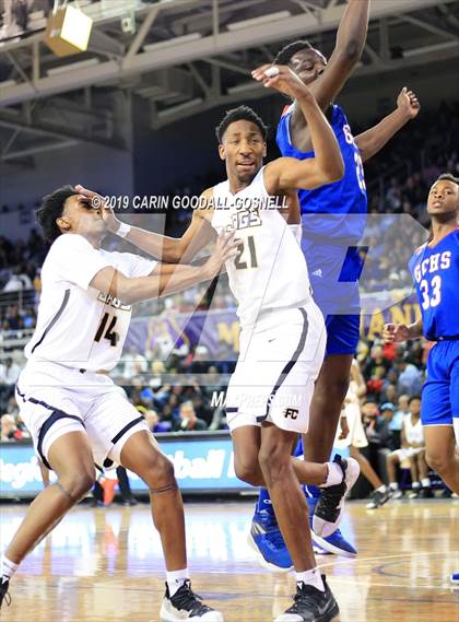 Thumbnail 2 in Greene Central vs. Farmville Central (NCHSAA 2A Regional Round) photogallery.
