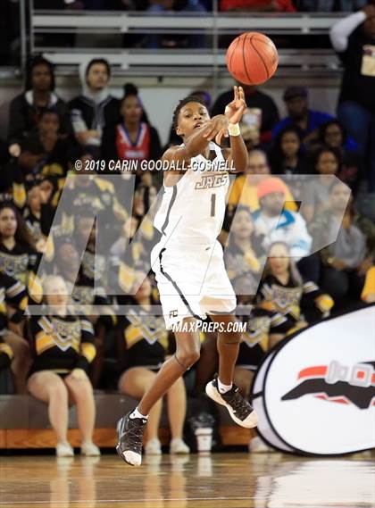 Thumbnail 3 in Greene Central vs. Farmville Central (NCHSAA 2A Regional Round) photogallery.