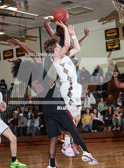 Thumbnail 2 in Mount Vernon @ Clarkstown South photogallery.
