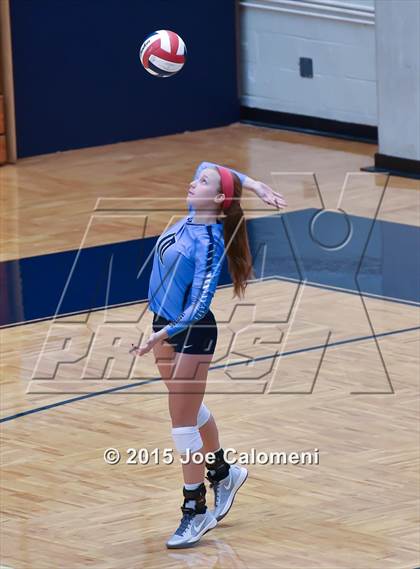 Thumbnail 1 in Johnson [Claudia Taylor] vs Brennan (Paul Taylor Field House) photogallery.