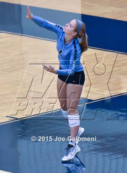 Thumbnail 1 in Johnson [Claudia Taylor] vs Brennan (Paul Taylor Field House) photogallery.
