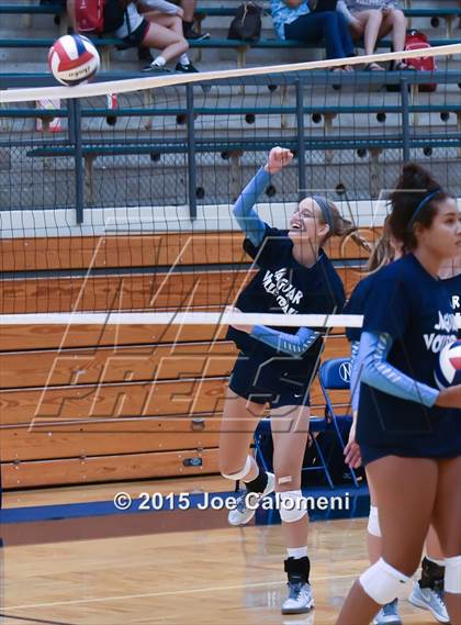 Thumbnail 2 in Johnson [Claudia Taylor] vs Brennan (Paul Taylor Field House) photogallery.