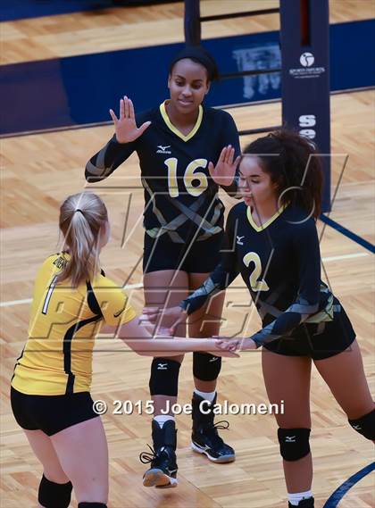 Thumbnail 1 in Johnson [Claudia Taylor] vs Brennan (Paul Taylor Field House) photogallery.