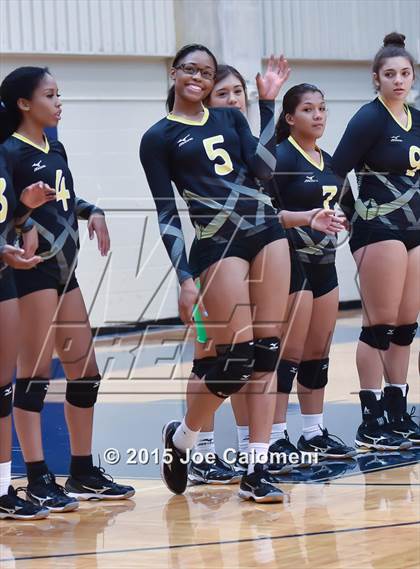 Thumbnail 2 in Johnson [Claudia Taylor] vs Brennan (Paul Taylor Field House) photogallery.