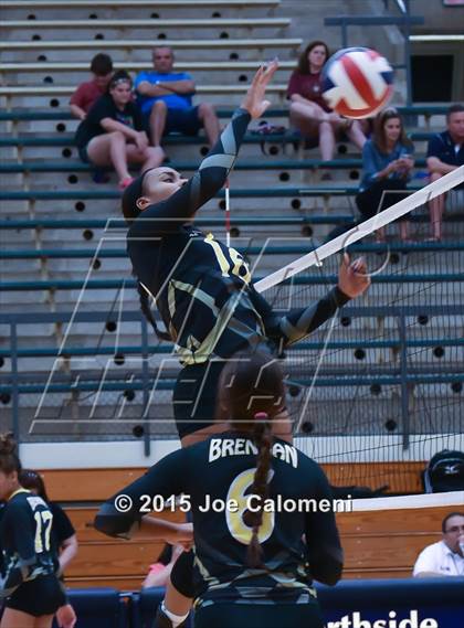 Thumbnail 1 in Johnson [Claudia Taylor] vs Brennan (Paul Taylor Field House) photogallery.