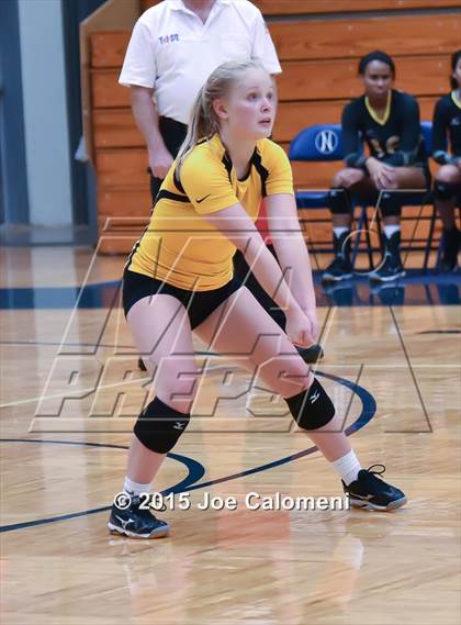 Thumbnail 3 in Johnson [Claudia Taylor] vs Brennan (Paul Taylor Field House) photogallery.