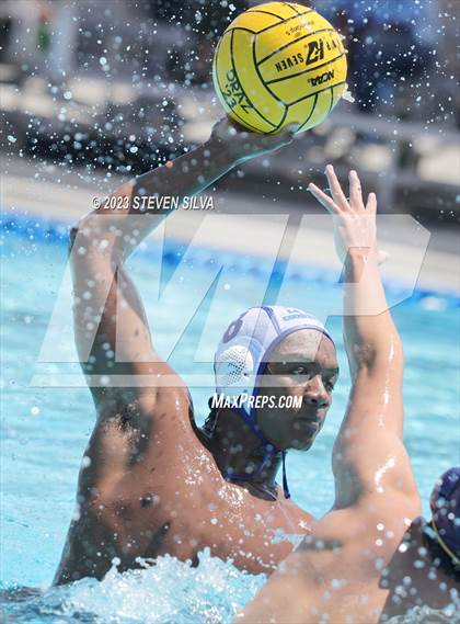 Thumbnail 2 in Mira Mesa vs. La Jolla Country Day (17th Annual Draz Classic) photogallery.
