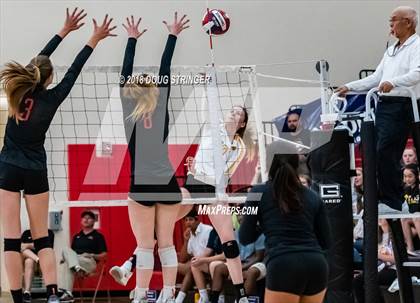 Thumbnail 3 in Aragon vs. Mountain View (CIF-CCS Div II Girls Volleyball Championship) photogallery.