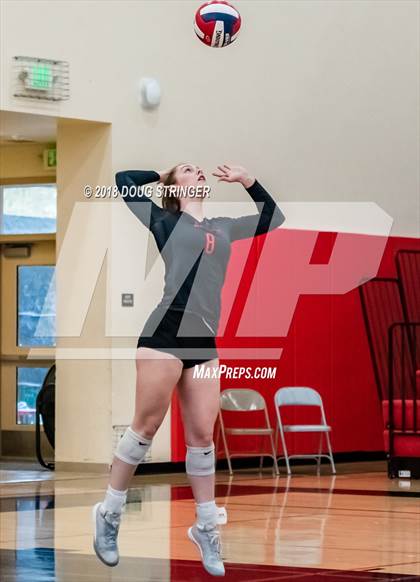 Thumbnail 1 in Aragon vs. Mountain View (CIF-CCS Div II Girls Volleyball Championship) photogallery.