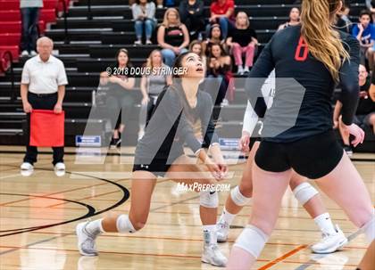 Thumbnail 3 in Aragon vs. Mountain View (CIF-CCS Div II Girls Volleyball Championship) photogallery.