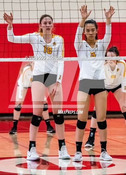 Thumbnail 1 in Aragon vs. Mountain View (CIF-CCS Div II Girls Volleyball Championship) photogallery.
