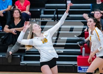 Thumbnail 2 in Aragon vs. Mountain View (CIF-CCS Div II Girls Volleyball Championship) photogallery.
