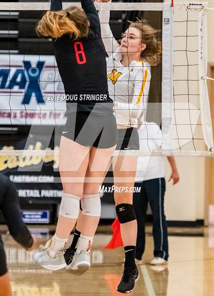 Thumbnail 1 in Aragon vs. Mountain View (CIF-CCS Div II Girls Volleyball Championship) photogallery.