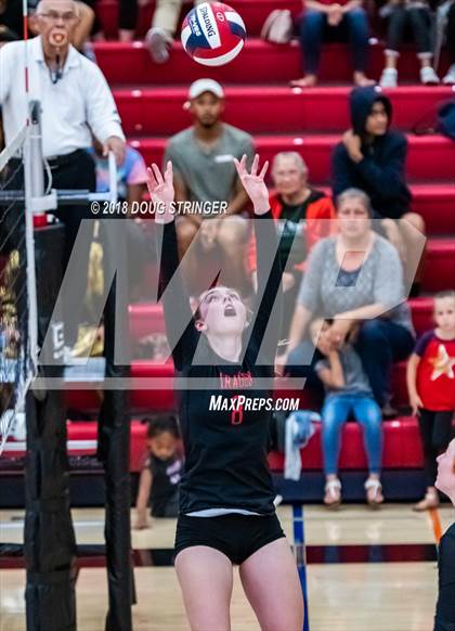 Thumbnail 1 in Aragon vs. Mountain View (CIF-CCS Div II Girls Volleyball Championship) photogallery.