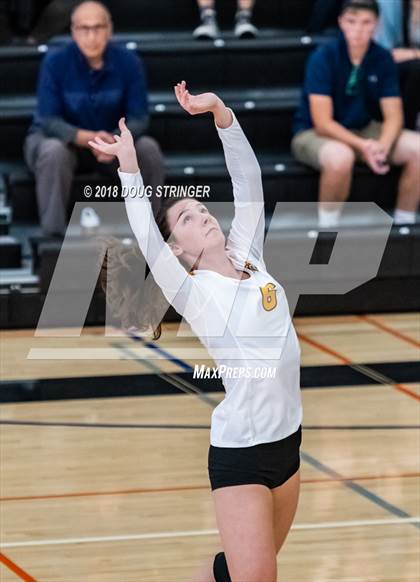 Thumbnail 1 in Aragon vs. Mountain View (CIF-CCS Div II Girls Volleyball Championship) photogallery.