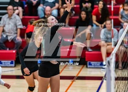 Thumbnail 2 in Aragon vs. Mountain View (CIF-CCS Div II Girls Volleyball Championship) photogallery.