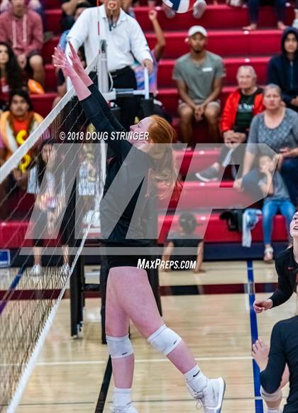 Thumbnail 2 in Aragon vs. Mountain View (CIF-CCS Div II Girls Volleyball Championship) photogallery.