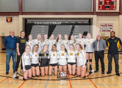Thumbnail 2 in Aragon vs. Mountain View (CIF-CCS Div II Girls Volleyball Championship) photogallery.