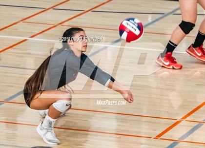Thumbnail 3 in Aragon vs. Mountain View (CIF-CCS Div II Girls Volleyball Championship) photogallery.