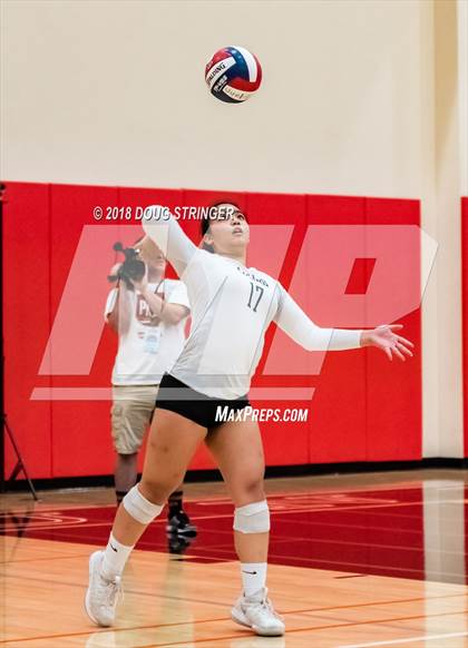 Thumbnail 2 in Aragon vs. Mountain View (CIF-CCS Div II Girls Volleyball Championship) photogallery.