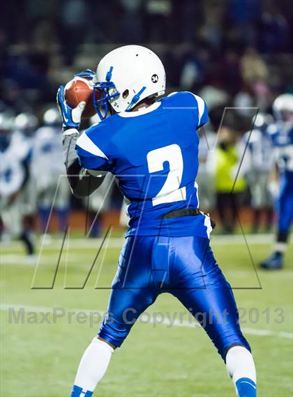 Thumbnail 1 in West Haven @ Hall (CIAC Class LL Quarterfinal) photogallery.