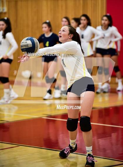 Thumbnail 2 in Notre Dame @ Burlingame photogallery.