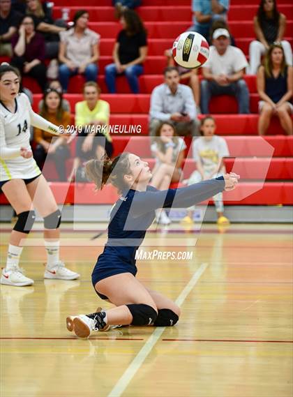 Thumbnail 3 in Notre Dame @ Burlingame photogallery.