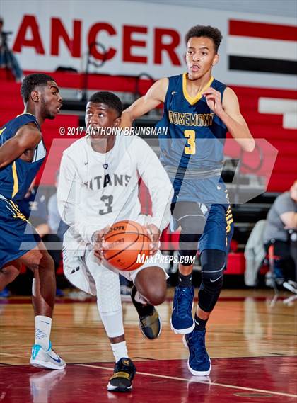 Thumbnail 1 in Chavez vs. Rosemont (Cordova Christmas Tournament) photogallery.