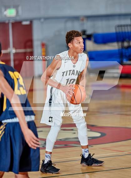 Thumbnail 3 in Chavez vs. Rosemont (Cordova Christmas Tournament) photogallery.