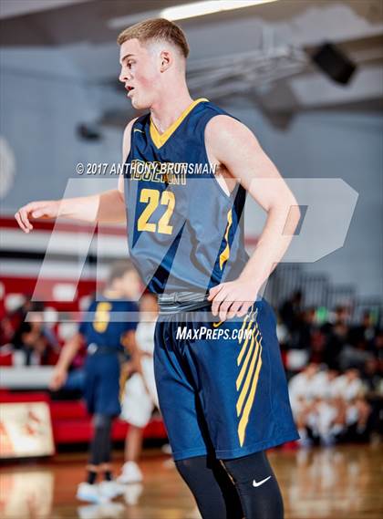 Thumbnail 3 in Chavez vs. Rosemont (Cordova Christmas Tournament) photogallery.