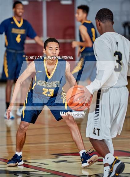 Thumbnail 1 in Chavez vs. Rosemont (Cordova Christmas Tournament) photogallery.
