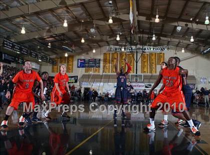 Thumbnail 3 in Winter Park vs. Milton (City of Palms Classic) photogallery.
