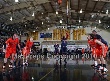 Thumbnail 2 in Winter Park vs. Milton (City of Palms Classic) photogallery.