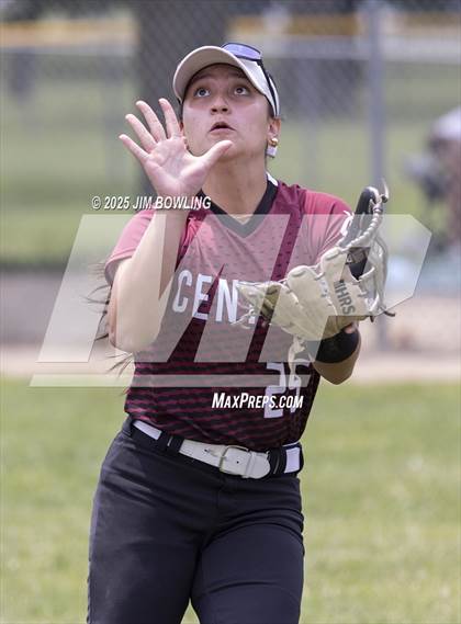 Thumbnail 3 in Mahomet-Seymour vs. Champaign Central (IHSA 3A Regional Final) photogallery.
