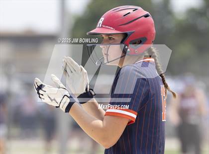 Thumbnail 3 in Mahomet-Seymour vs. Champaign Central (IHSA 3A Regional Final) photogallery.