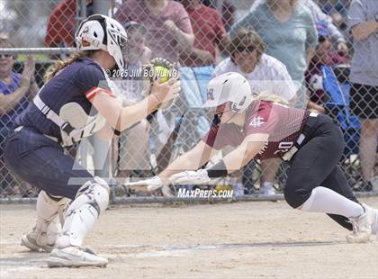 Thumbnail 3 in Mahomet-Seymour vs. Champaign Central (IHSA 3A Regional Final) photogallery.