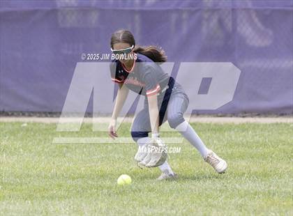 Thumbnail 1 in Mahomet-Seymour vs. Champaign Central (IHSA 3A Regional Final) photogallery.