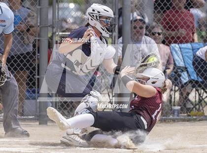 Thumbnail 3 in Mahomet-Seymour vs. Champaign Central (IHSA 3A Regional Final) photogallery.