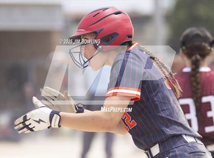 Thumbnail 2 in Mahomet-Seymour vs. Champaign Central (IHSA 3A Regional Final) photogallery.