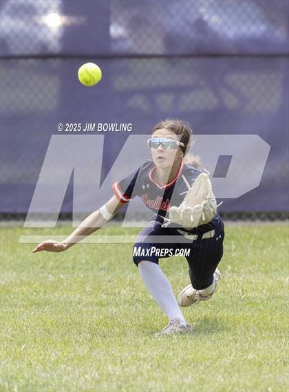 Thumbnail 1 in Mahomet-Seymour vs. Champaign Central (IHSA 3A Regional Final) photogallery.