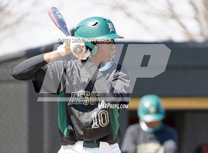 Thumbnail 2 in DeSoto vs. Naaman Forest photogallery.