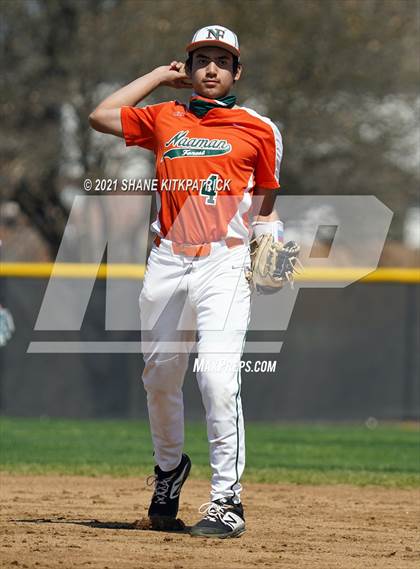 Thumbnail 1 in DeSoto vs. Naaman Forest photogallery.