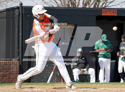 Thumbnail 1 in DeSoto vs. Naaman Forest photogallery.