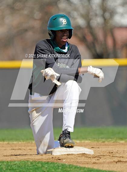 Thumbnail 1 in DeSoto vs. Naaman Forest photogallery.