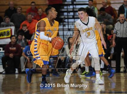 Thumbnail 2 in West Linn vs Jefferson (Les Schwab Invitational) photogallery.