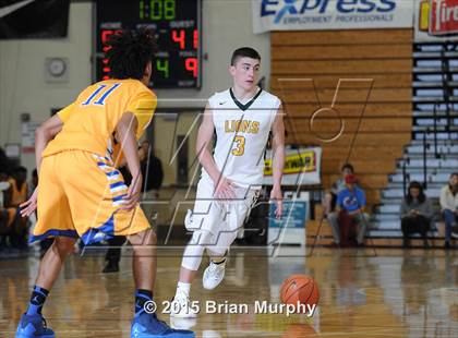 Thumbnail 2 in West Linn vs Jefferson (Les Schwab Invitational) photogallery.