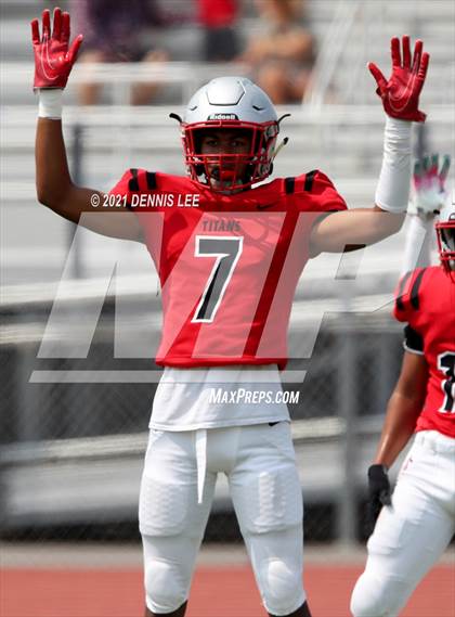 Thumbnail 3 in Antelope vs. Rio Americano photogallery.