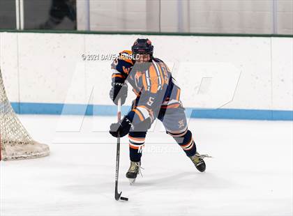 Thumbnail 2 in Walpole @ Needham photogallery.